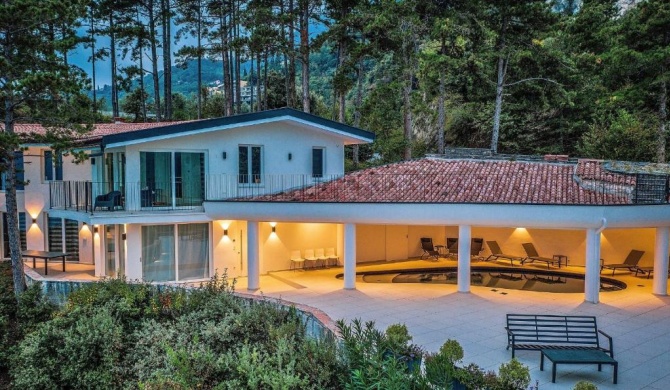 Villa Abetaia With Pool