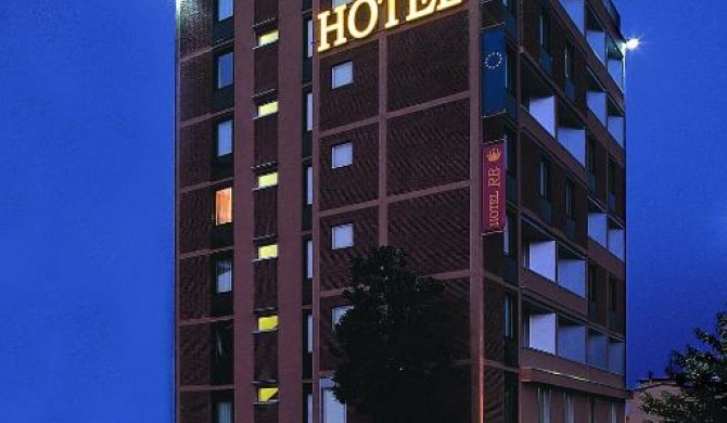 Hotel Re