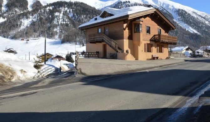 Chalet Aura