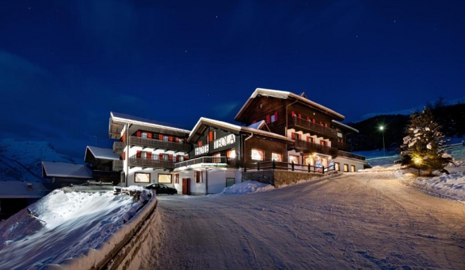 Hotel Teola