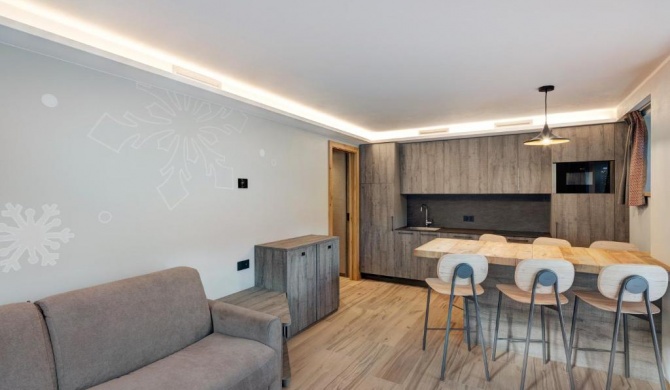 Snow Mountain Planet Suite House
