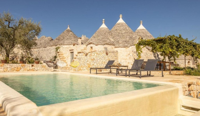 Locazione Turistica Trullo Pool a Sfioro