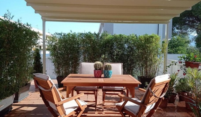 Appartamento incantevole con rigogliosa terrazza