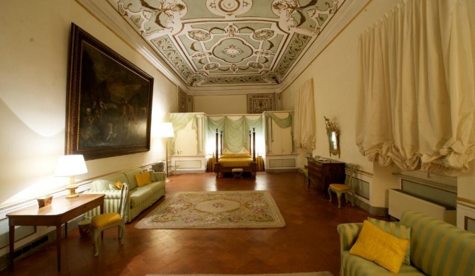Palazzo Tucci Residenza d'epoca