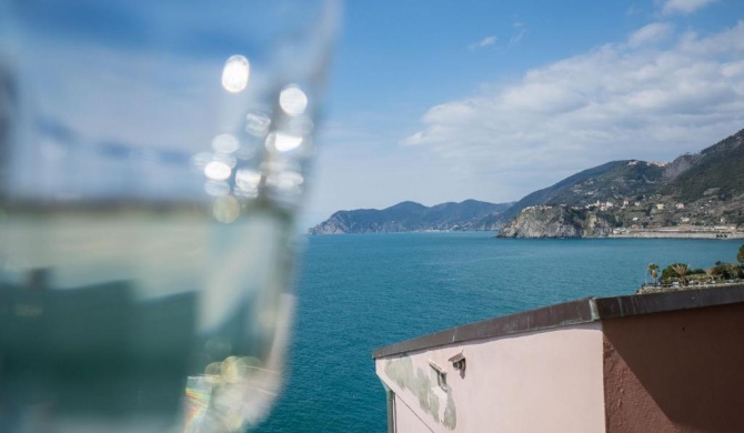 Il Baluardo Sea View Apartment on the Cliff