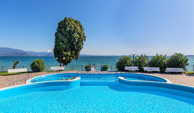 San Sivino Apartments with pool by Wonderful Italy