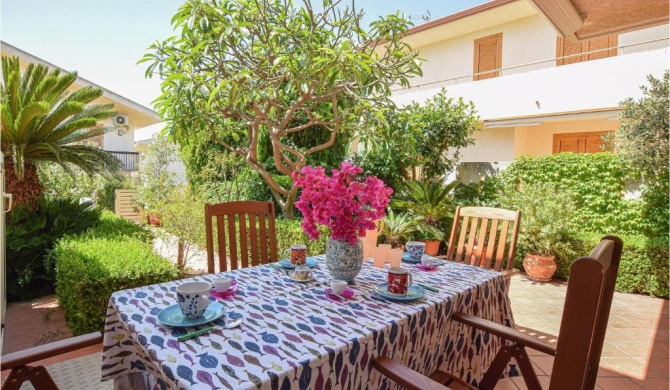 Nice home in Marina di Ragusa with 2 Bedrooms and WiFi