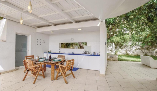 Stunning home in Marina di Ragusa with 2 Bedrooms and WiFi