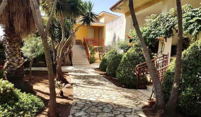 La casa dei bouganville - Lo stagnone Isole Egadi