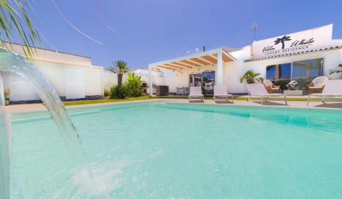 Villa White Luxury Residence